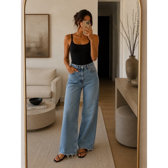 Zara Denim - Zara High Waisted Wide Leg Light Wash Raw Hem Jeans Size 6